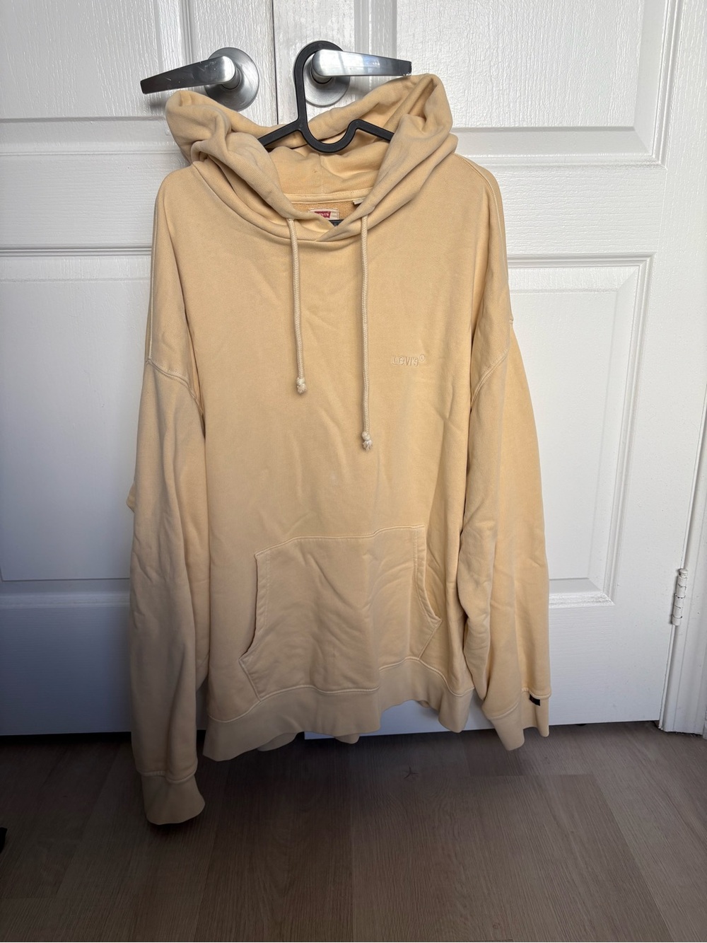 Levi's Butter Yellow Hoodie Size L